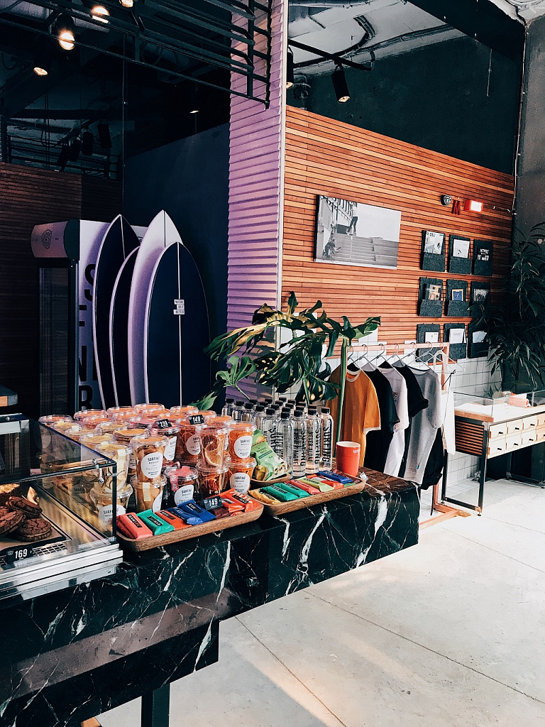 Кофейня Surf Coffee™ 560 м, фото 3 - круглогодичный курорт «Роза Хутор»