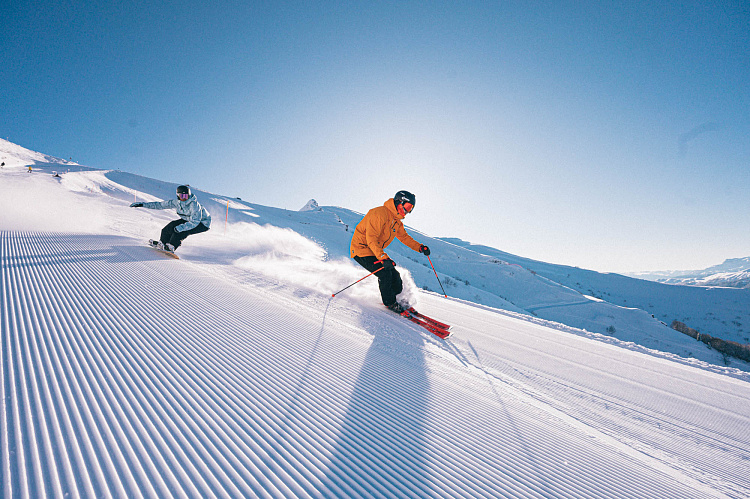 На «Роза Хутор» стартовал горнолыжный сезон, фото 2 - круглогодичный курорт «Роза Хутор»